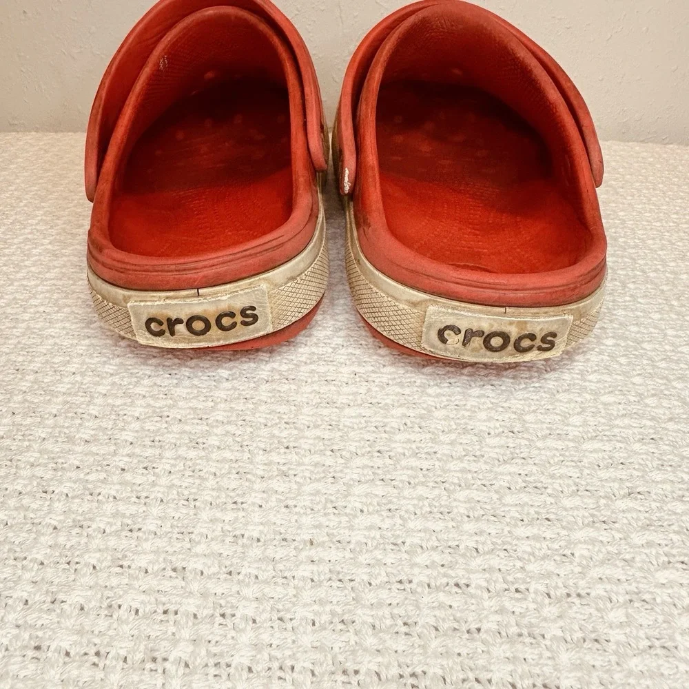 Kids Red Crocs Classic Clogs Comfortable Slip On Shoes‎ Youth Size 2 Retro